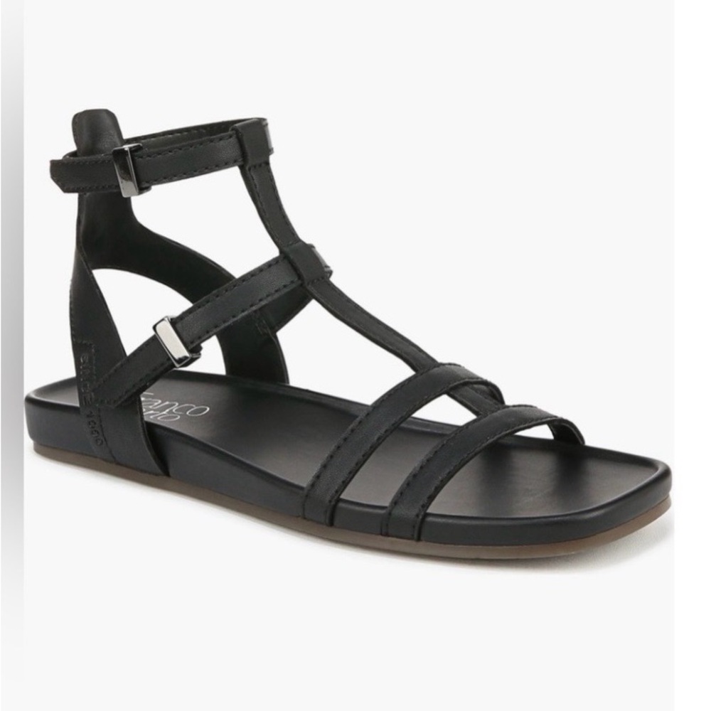 Women's Black Strappy T-Gladiator Sandals size 8.5